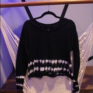 WILD FABLE LONG SLEEVE NAVY BLUE TIE DYE V NECK SLIT WOMENS MEDIUM